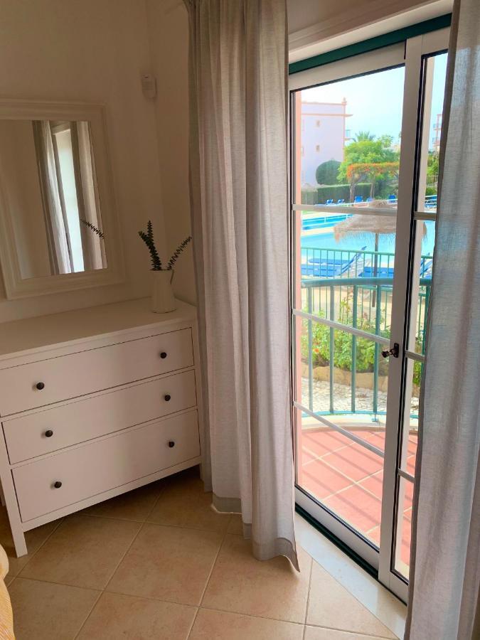 St. James Beach & Pool Apartment Praia Da Luz Bagian luar foto