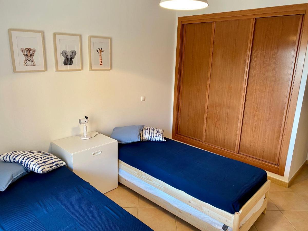 St. James Beach & Pool Apartment Praia Da Luz Bagian luar foto